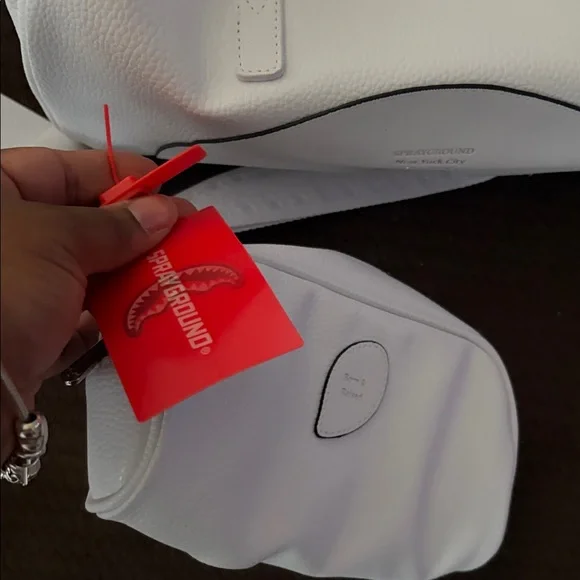 Sprayground mini duffle bag with matching pouch - Picture 8 of 11